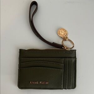 NWOT Anne Klein Green Card Holder with Gold Accent